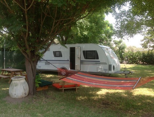 קרוואן על הנחל